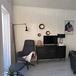 Сasa de vacaciones Modern Waterfront Rorbu With Terrace And Stunning Sea View - Free Parking Stamsund