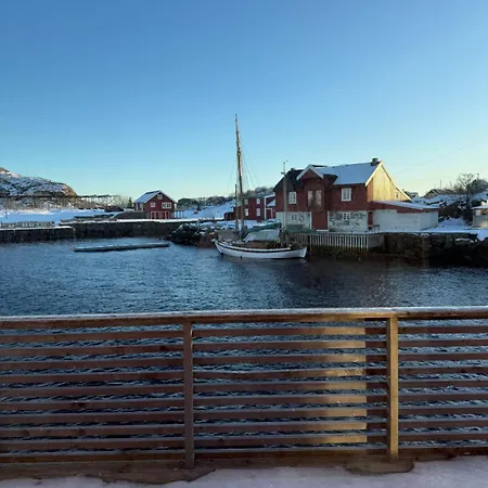Hébergement de vacances Modern Waterfront Rorbu With Terrace And Stunning Sea View - Free Parking Stamsund