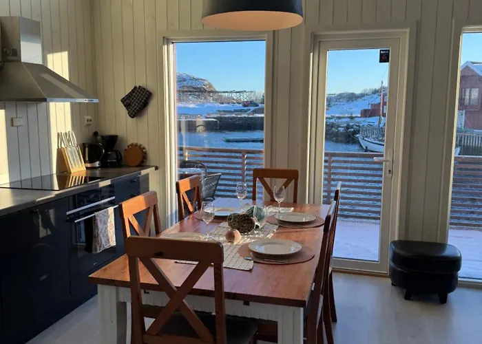 بيت للعطل Modern Waterfront Rorbu With Terrace And Stunning Sea View - Free Parking